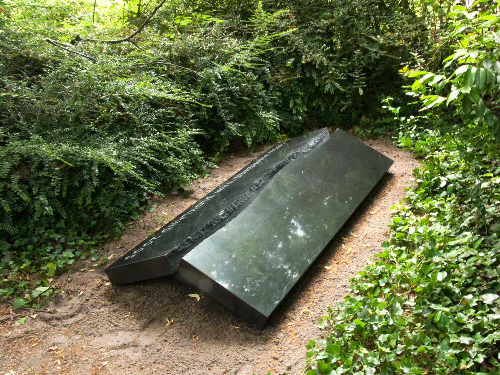 Monument Annekee van Blokland