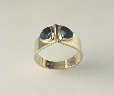 Ring with tourmalin